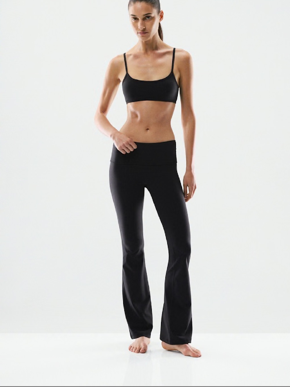 Aritzia Black Boot‑Flare Yoga Pants BUTTER Foldover Flare 32" Legging size 6